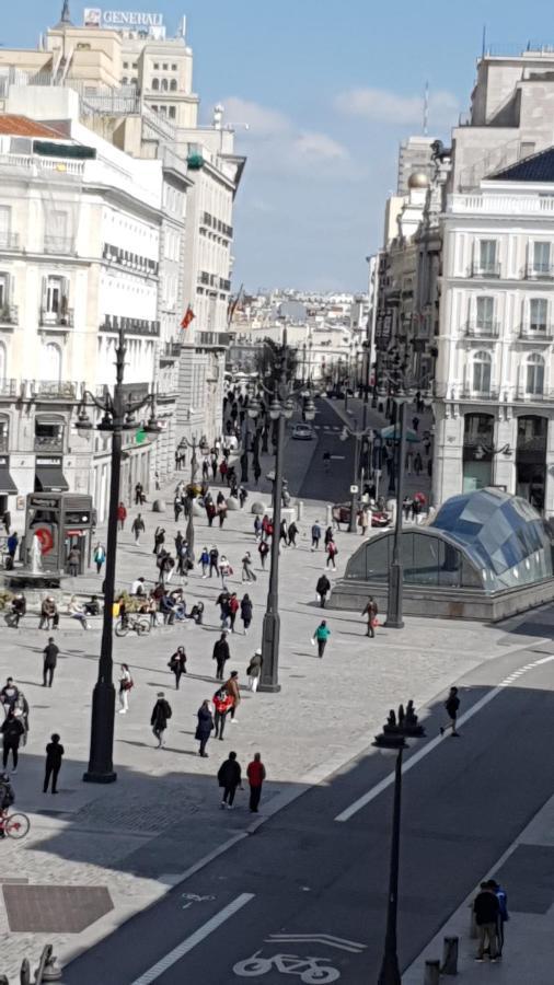 Hostal Riesco Madrid Exterior foto