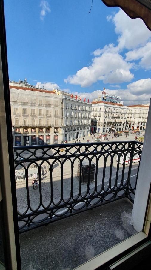 Hostal Riesco Madrid Exterior foto